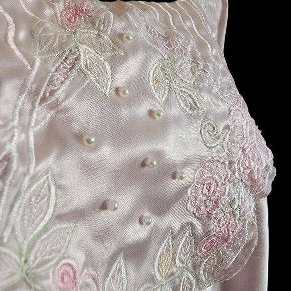 Vintage Pink Satin Nightgown With Embroidered Floral & Pearls Details Size M - Picture 4 of 16